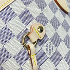 Louis Vuitton Neverfull MM Tote Bag
