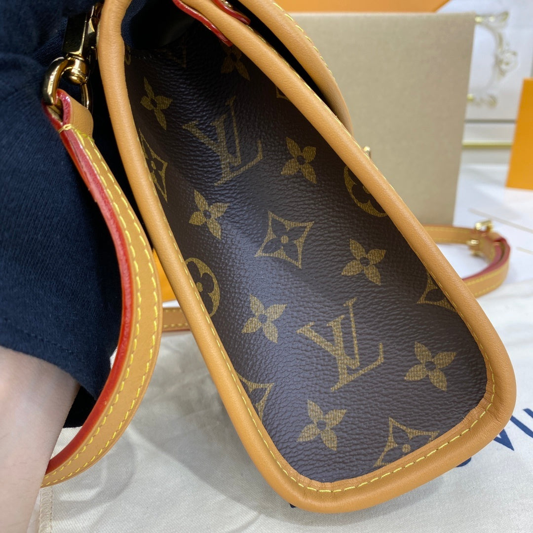Louis Vuitton Bel Air Messenger Bag
