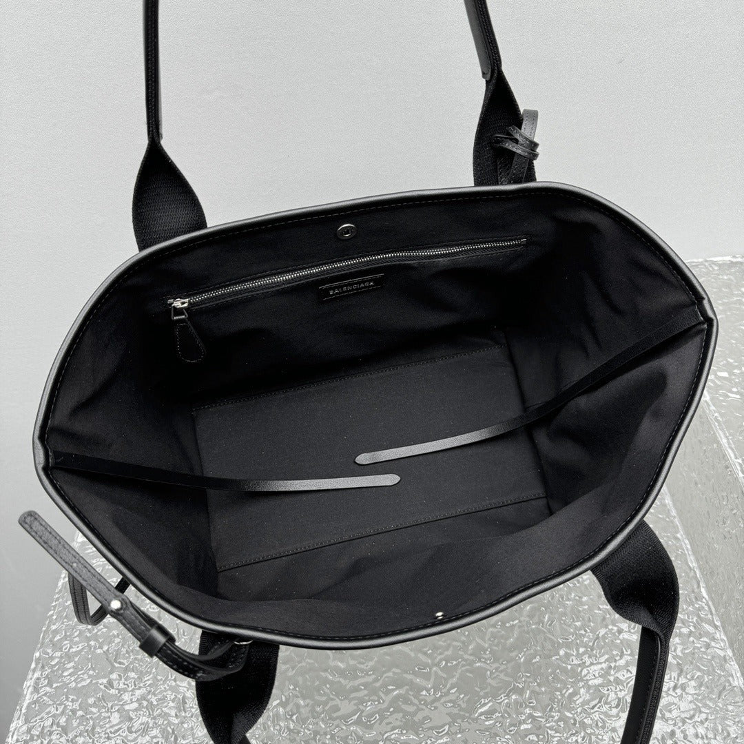 Balenciaga Biarritz Basket Bag