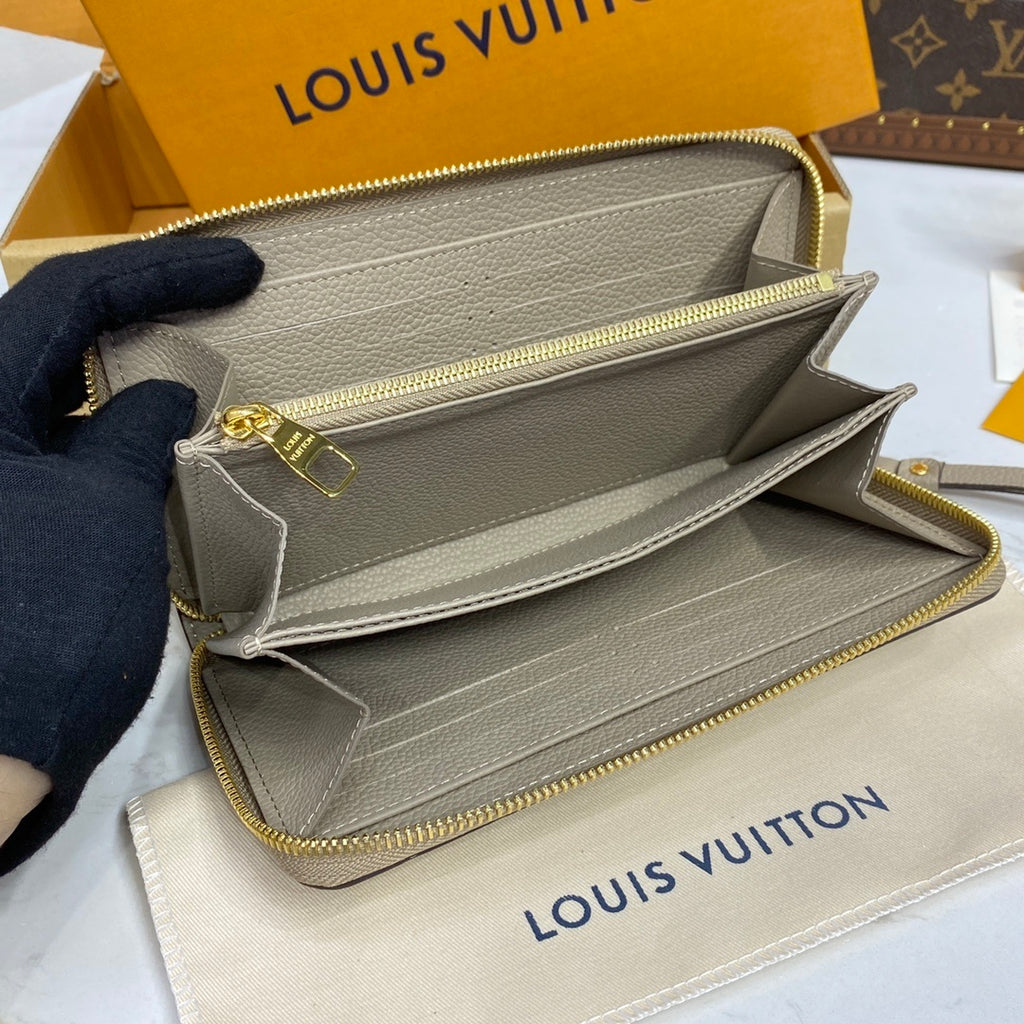 Louis Vuitton Wallet Set Cream Monogram