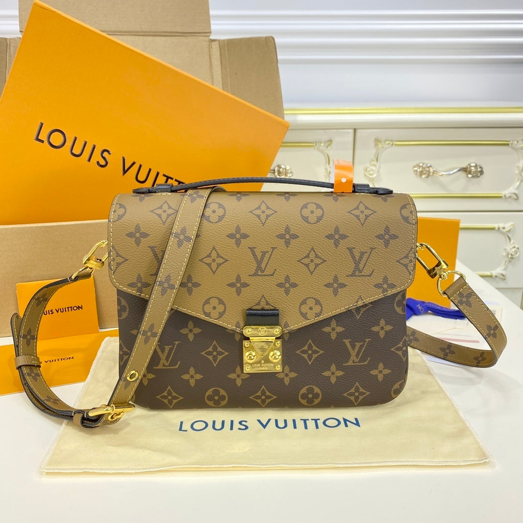 Louis Vuitton Pochette Métis Handbag