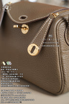 Hermès Lindy Mini 19