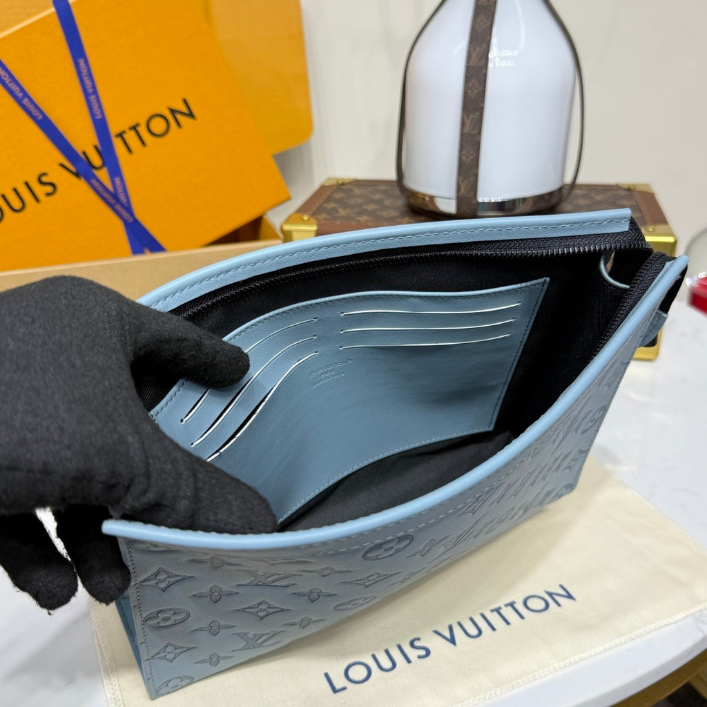 Louis Vuitton Pochette Voyage Medium