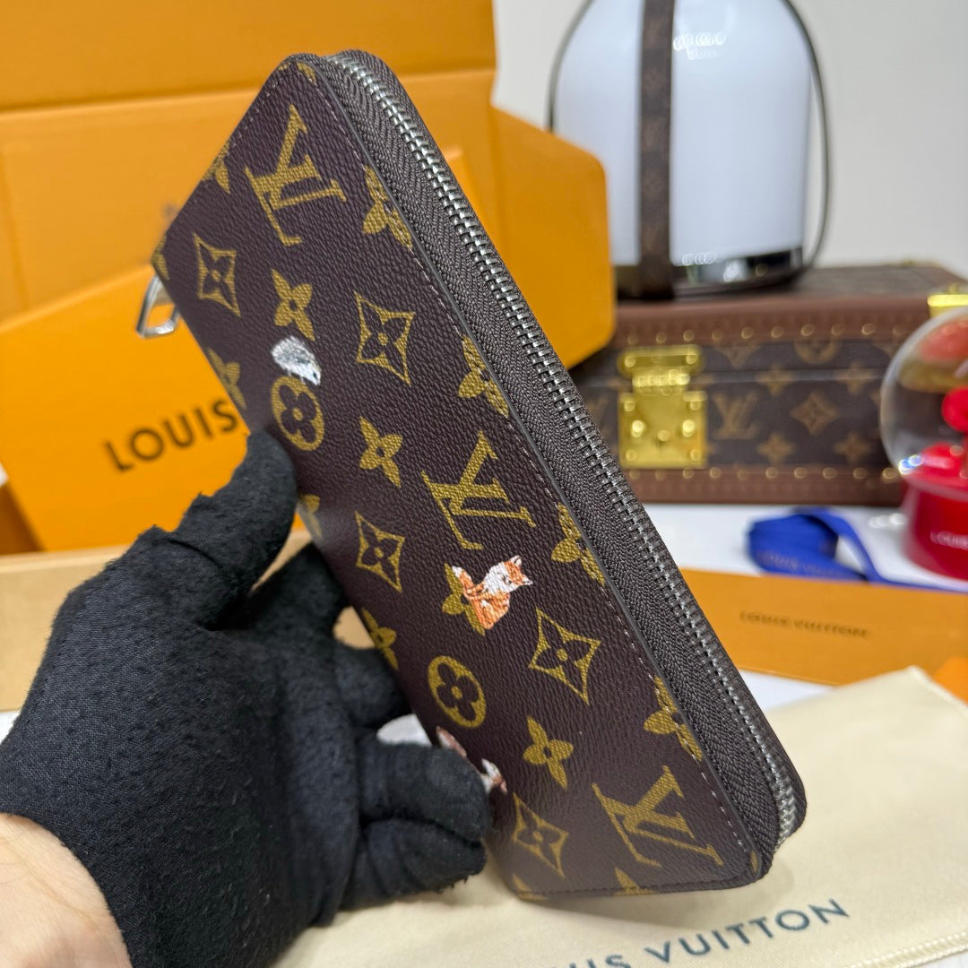 Louis Vuitton Zippy Horizontal Wallet