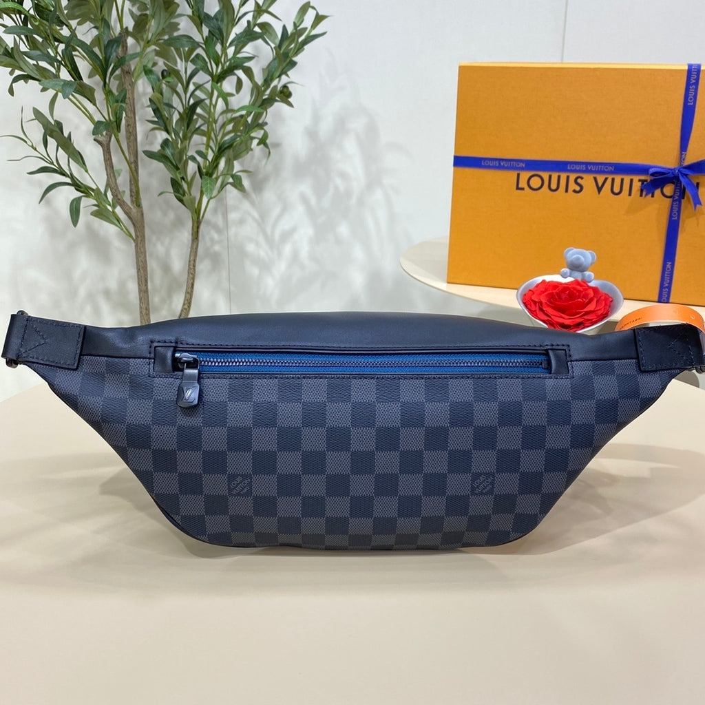 Louis Vuitton Discovery Bumbag