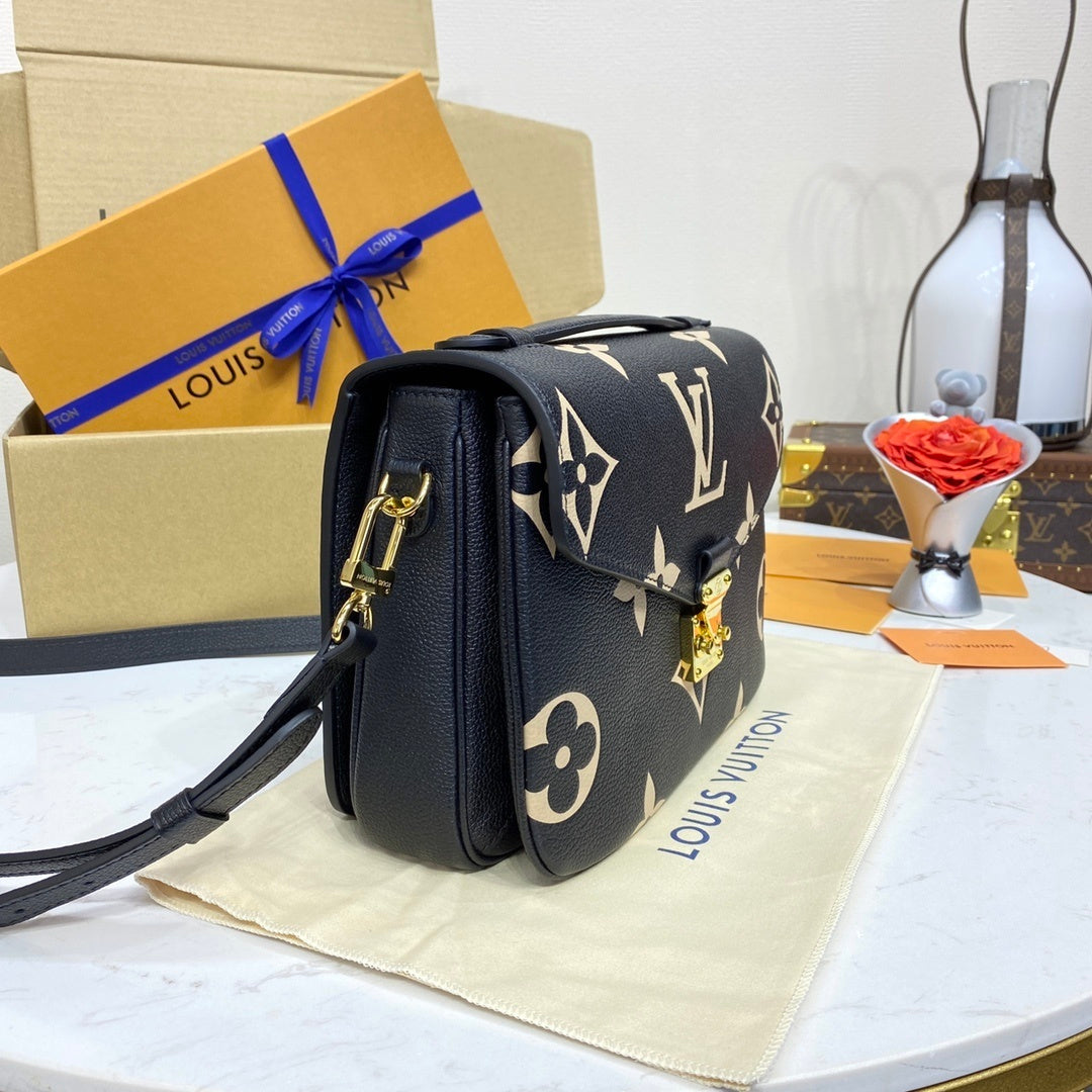 Louis Vuitton Pochette Métis Handbag