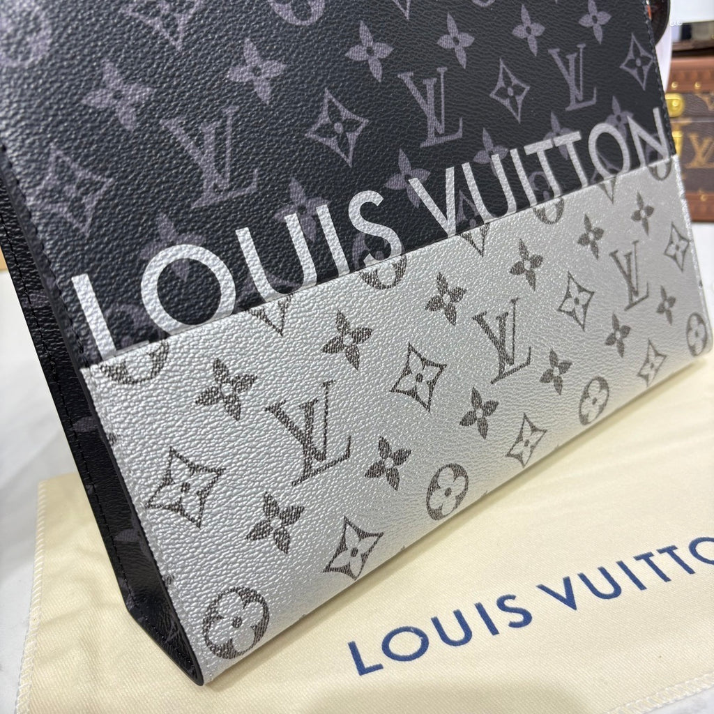 Louis Vuitton Pochette Voyage Medium Eclipse