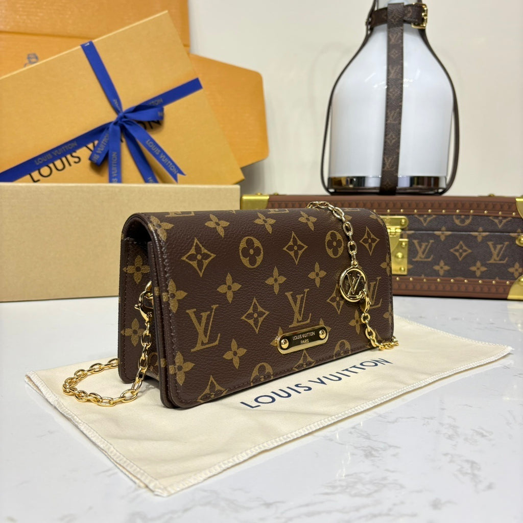 Louis Vuitton Lily WOC Handbag