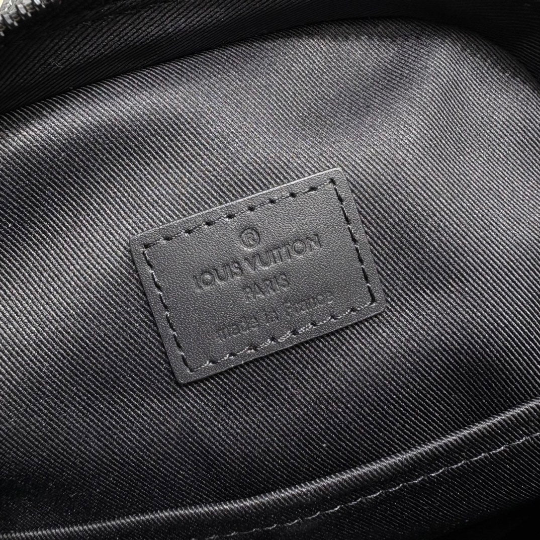 Louis Vuitton Avenue Small Sling Bag