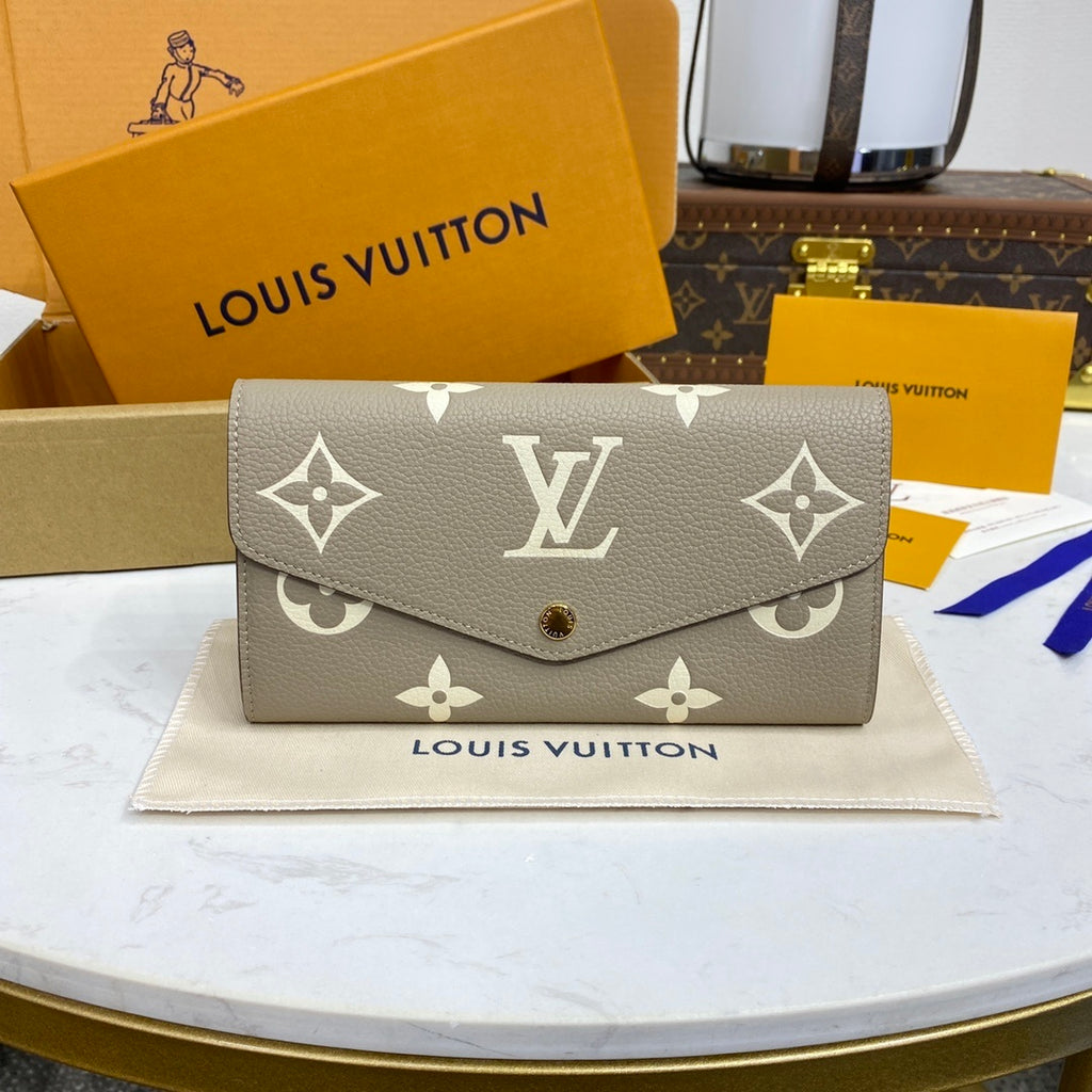 Louis Vuitton Wallet Set Cream Monogram