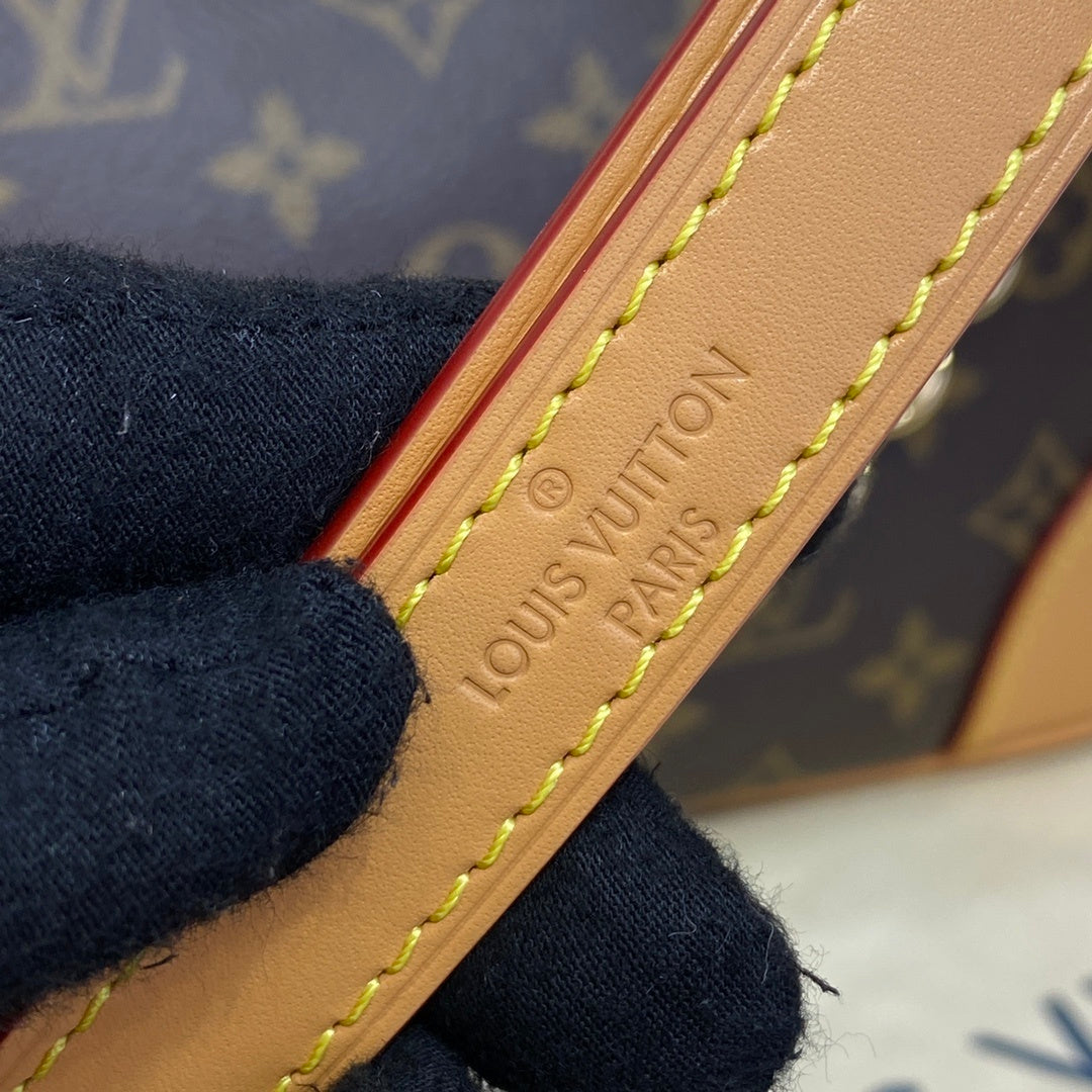 Louis Vuitton Boulogne Horn Shape Handbag