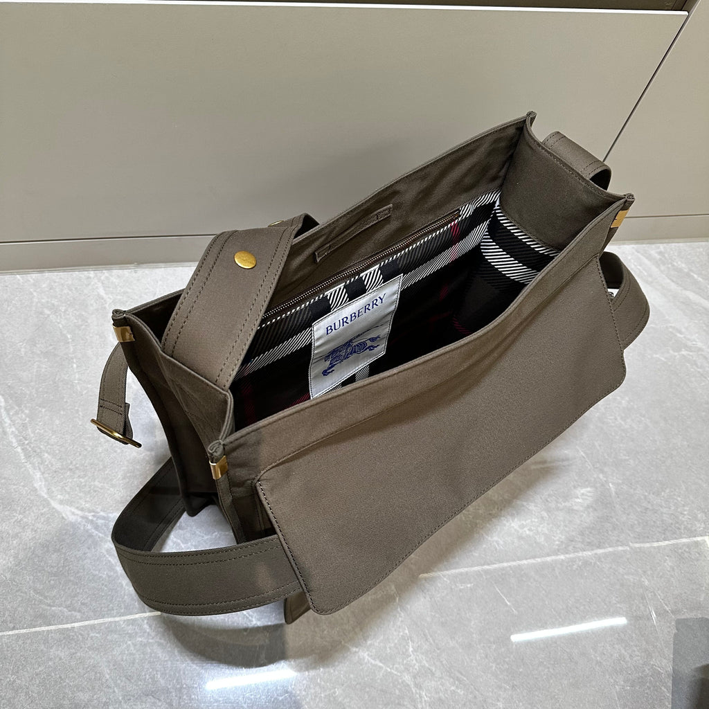 Burberry Trench Tote Bag