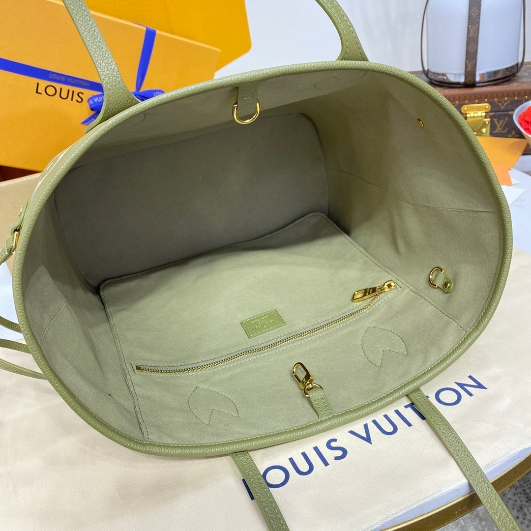 Louis Vuitton Neverfull All-Leather Tote