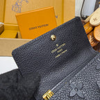 Louis Vuitton 6 Key Holder