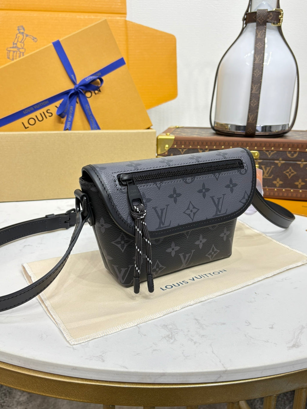 Louis Vuitton Pulse Mini Handbag