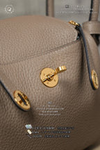Hermès Lindy Mini 19