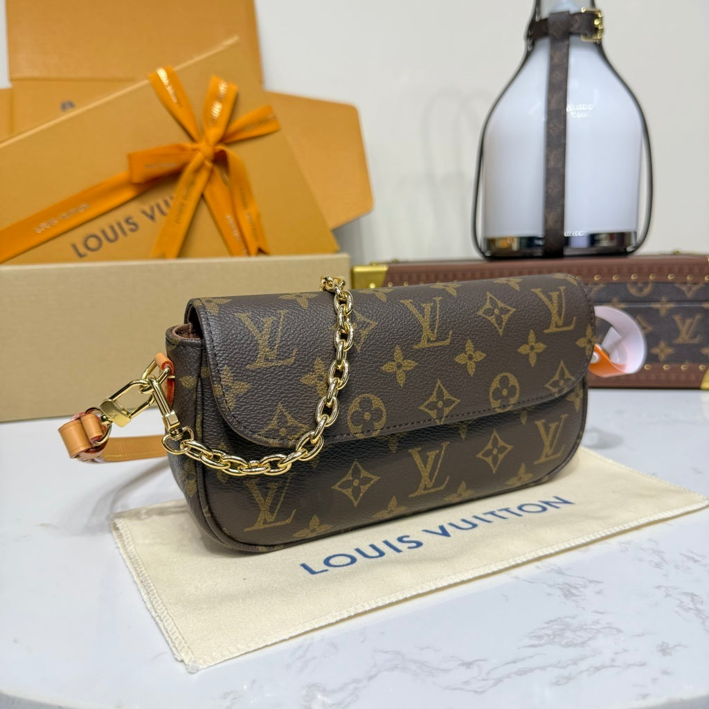 Louis Vuitton Wallet on Chain Ivy Handbag