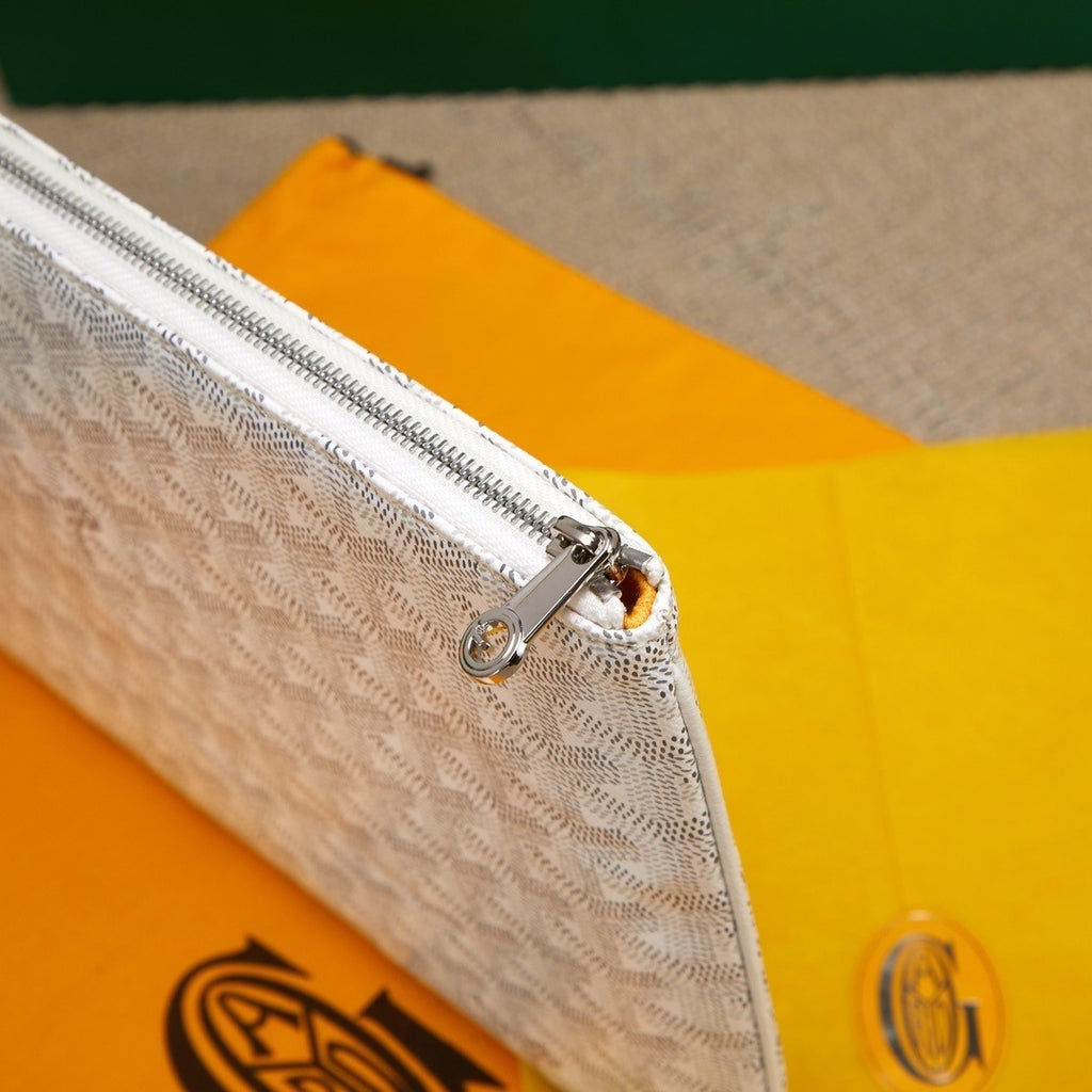 Goyard Classic Multi-Function Clutch Large
