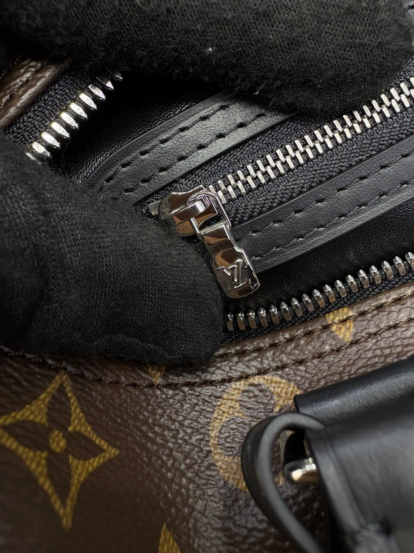 Louis Vuitton Speedy Soft 30 Dark