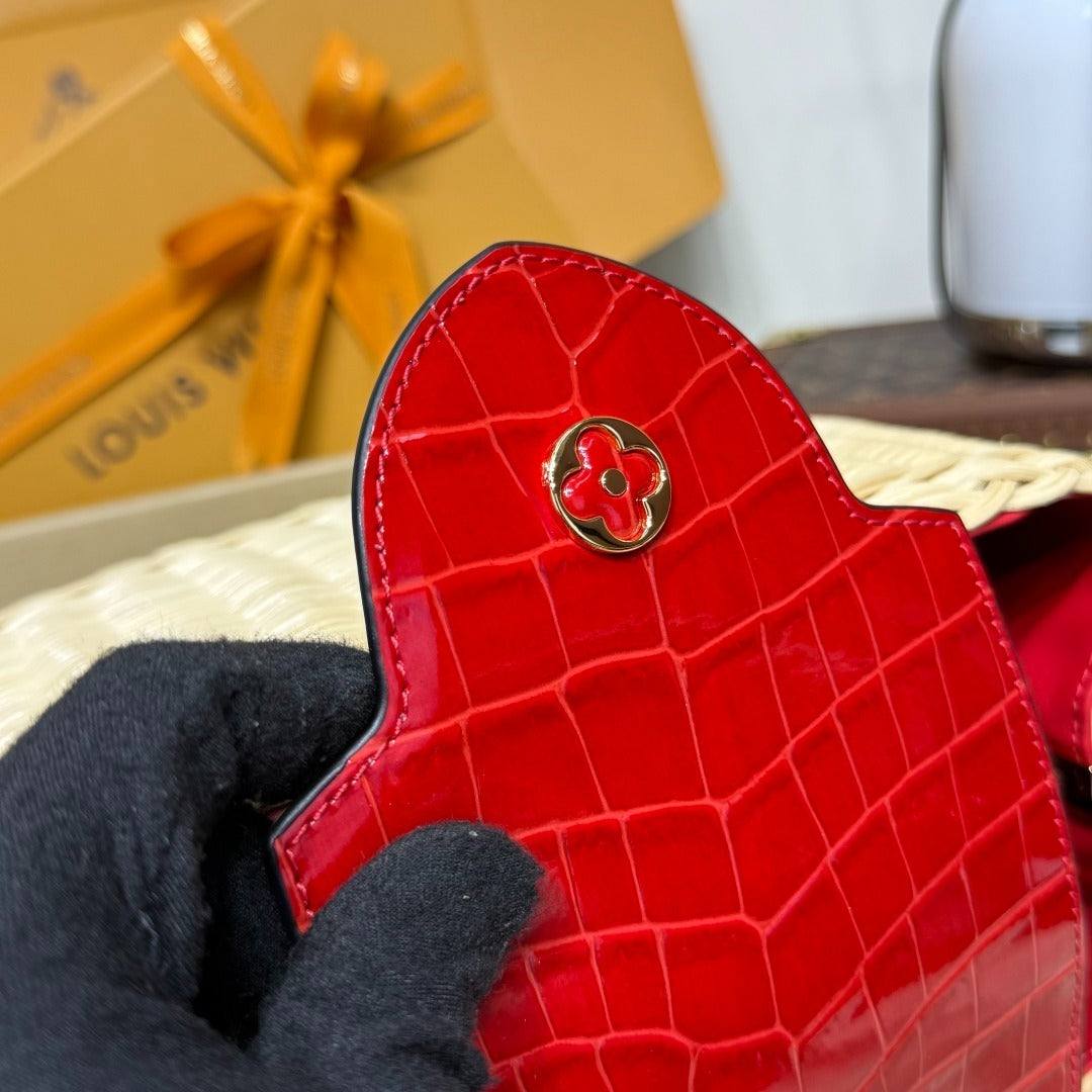 Louis Vuitton Capucines BB Handbag
