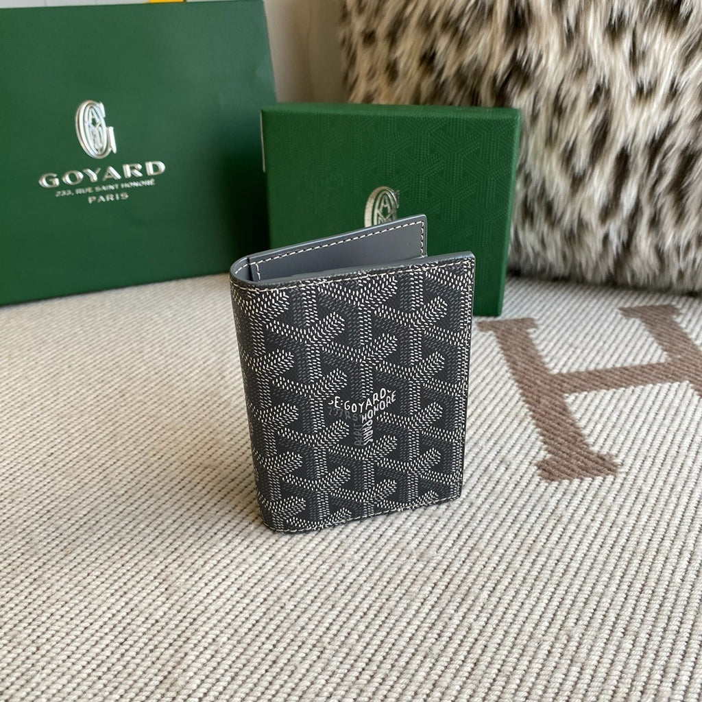 Goyard Card Holder / Compact Wallet
