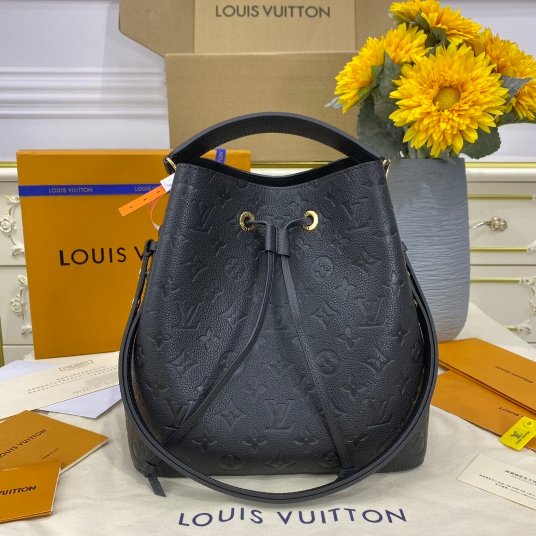 Louis Vuitton NéoNoé Medium Bucket Bag