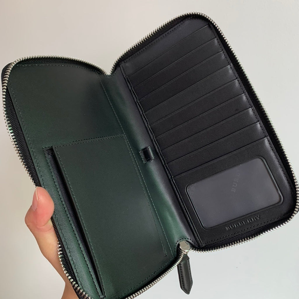 Burberry Men’s Hand Pouch