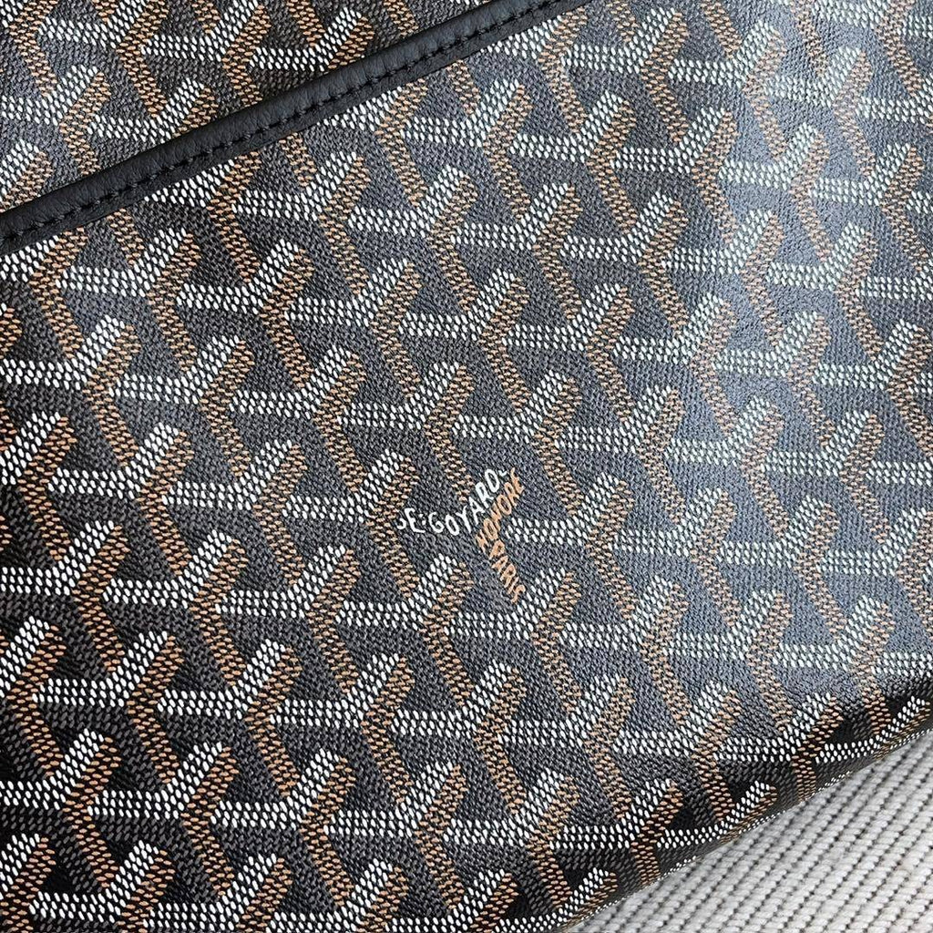 Goyard Clutch / Toiletry Pouch