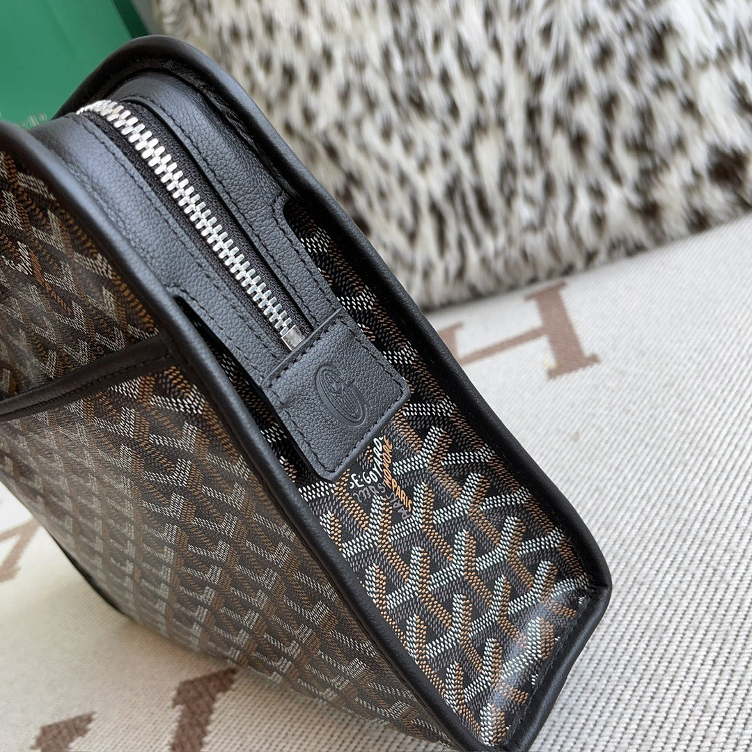Goyard Clutch / Toiletry Pouch