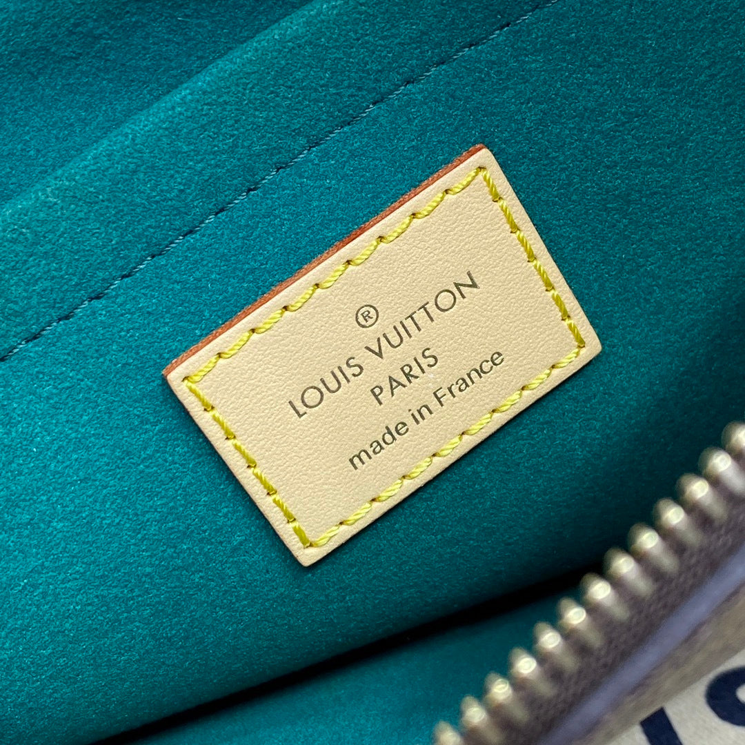 Louis Vuitton Neverfull Medium Tote Rabbit Edition