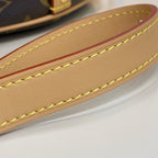 Louis Vuitton Boîte Chapeau Souple Handbag