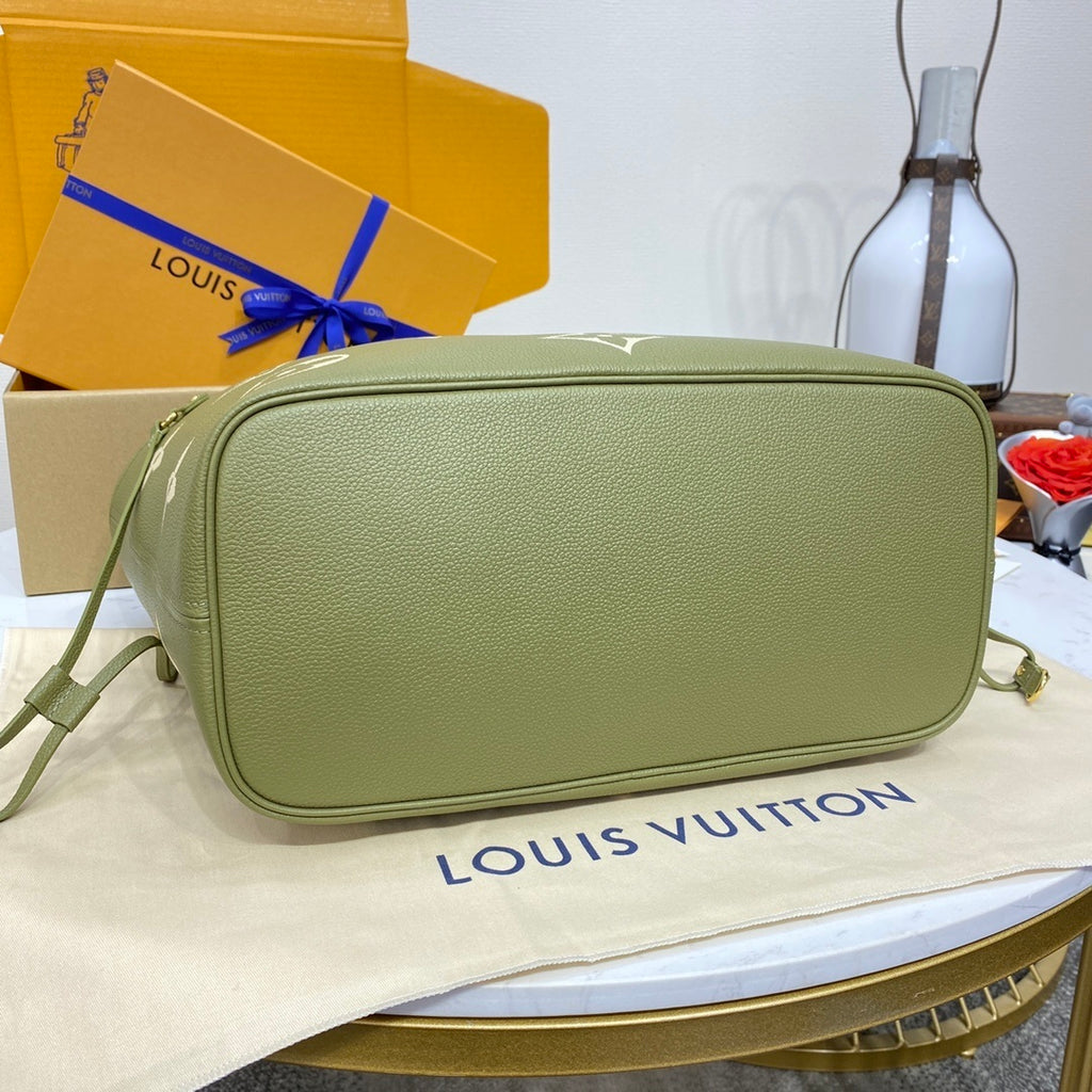 Louis Vuitton Neverfull All-Leather Tote