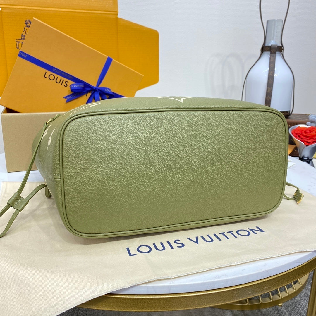Louis Vuitton Neverfull All-Leather Tote
