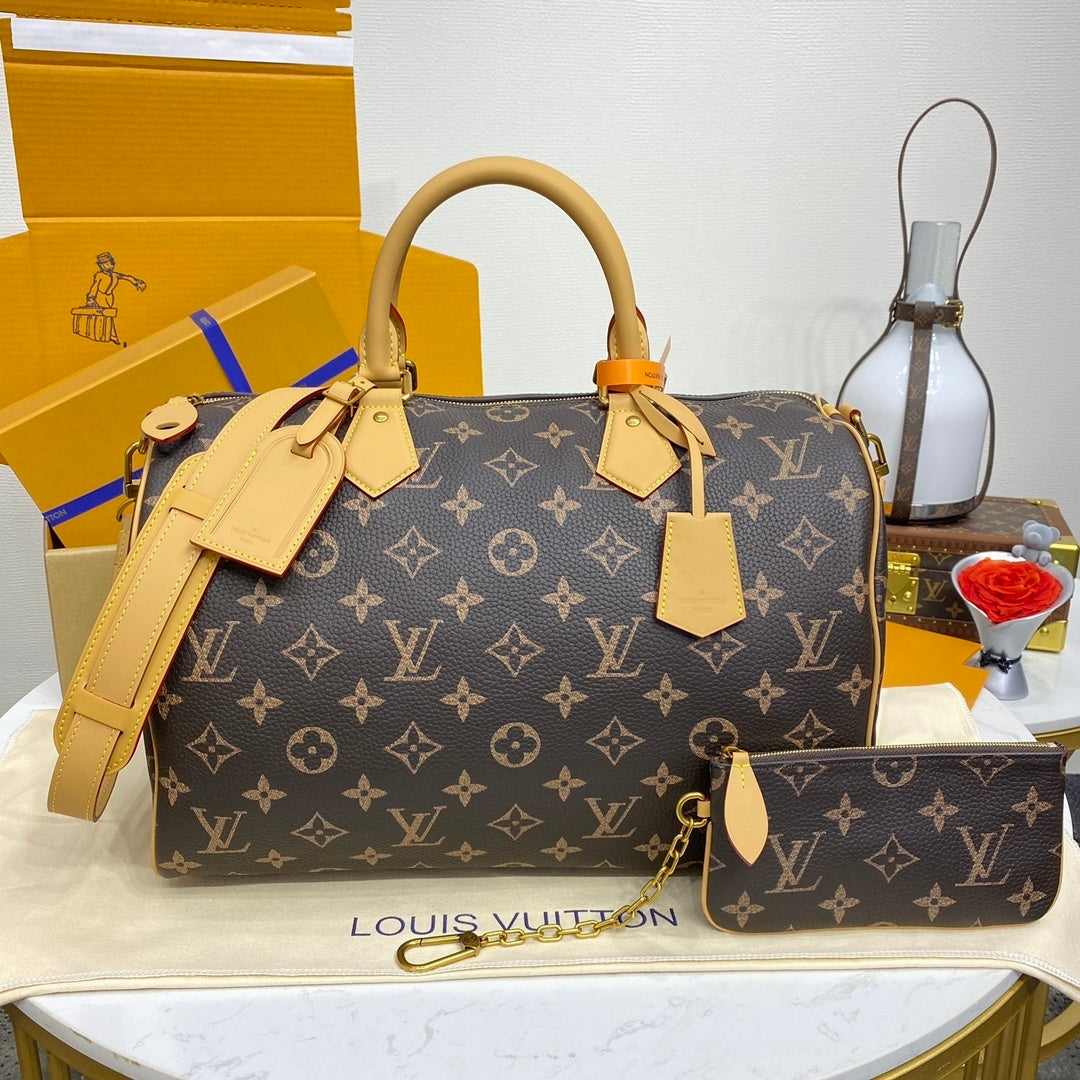Louis Vuitton Speedy 40 Bandoulière Monogram Leather