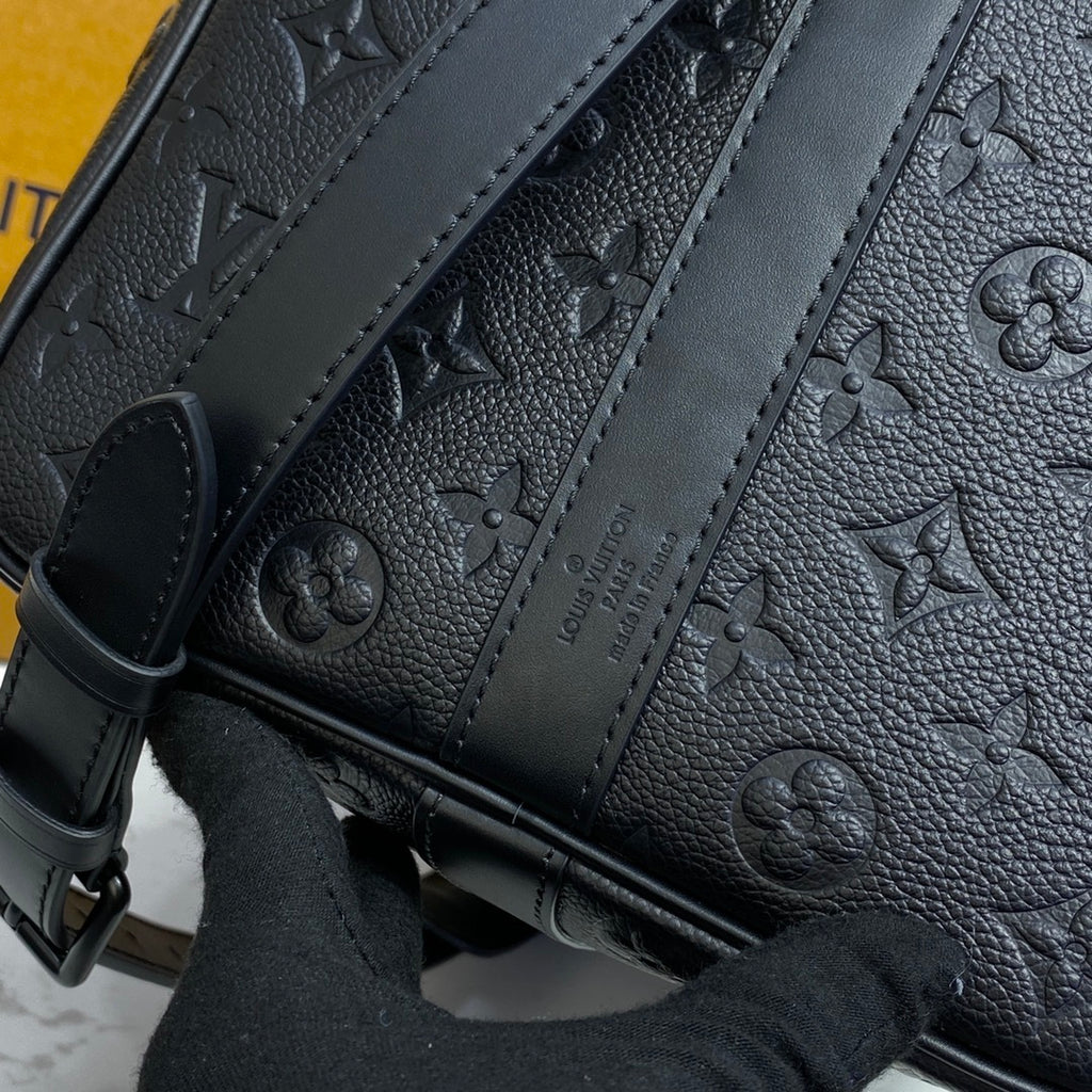 Louis Vuitton Keepall Bandoulière 50 Travel Bag (Embossed Leather)