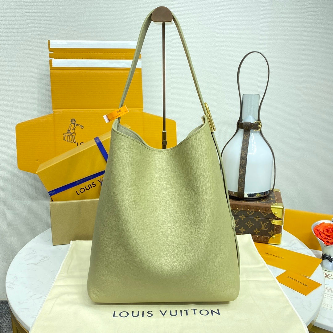 Louis Vuitton Low Key Hobo Medium