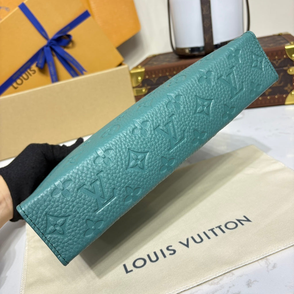 Louis Vuitton Pochette Voyage Medium