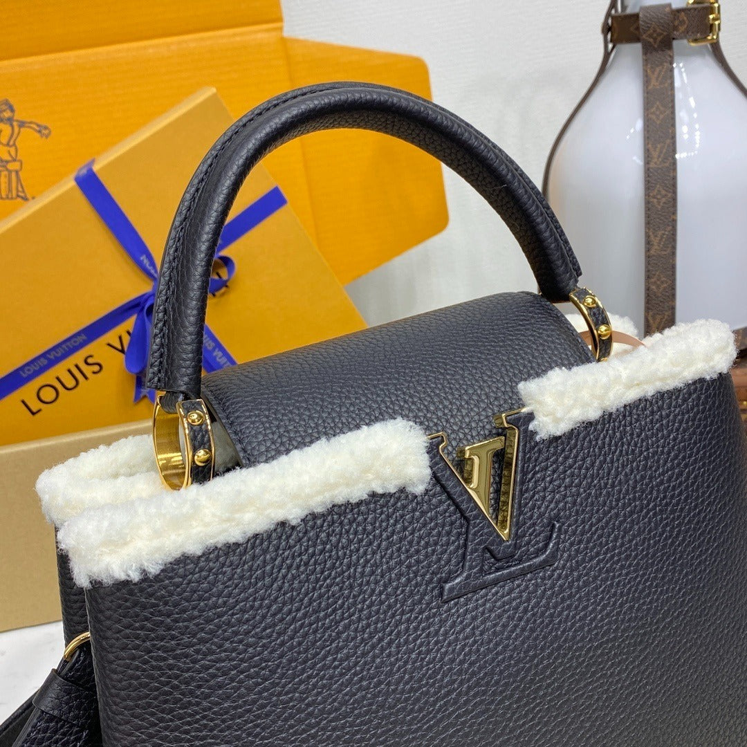 Louis Vuitton Capucines Handbag Medium