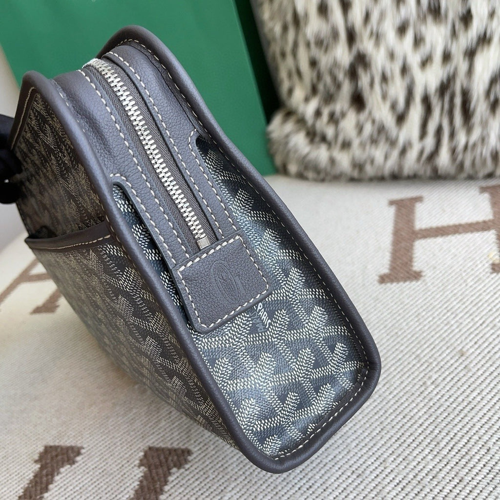 Goyard Jouvence Toiletry Pouch MM