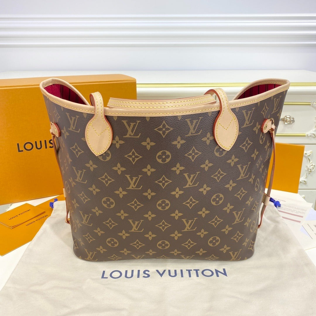 Louis Vuitton Neverfull Handbag
