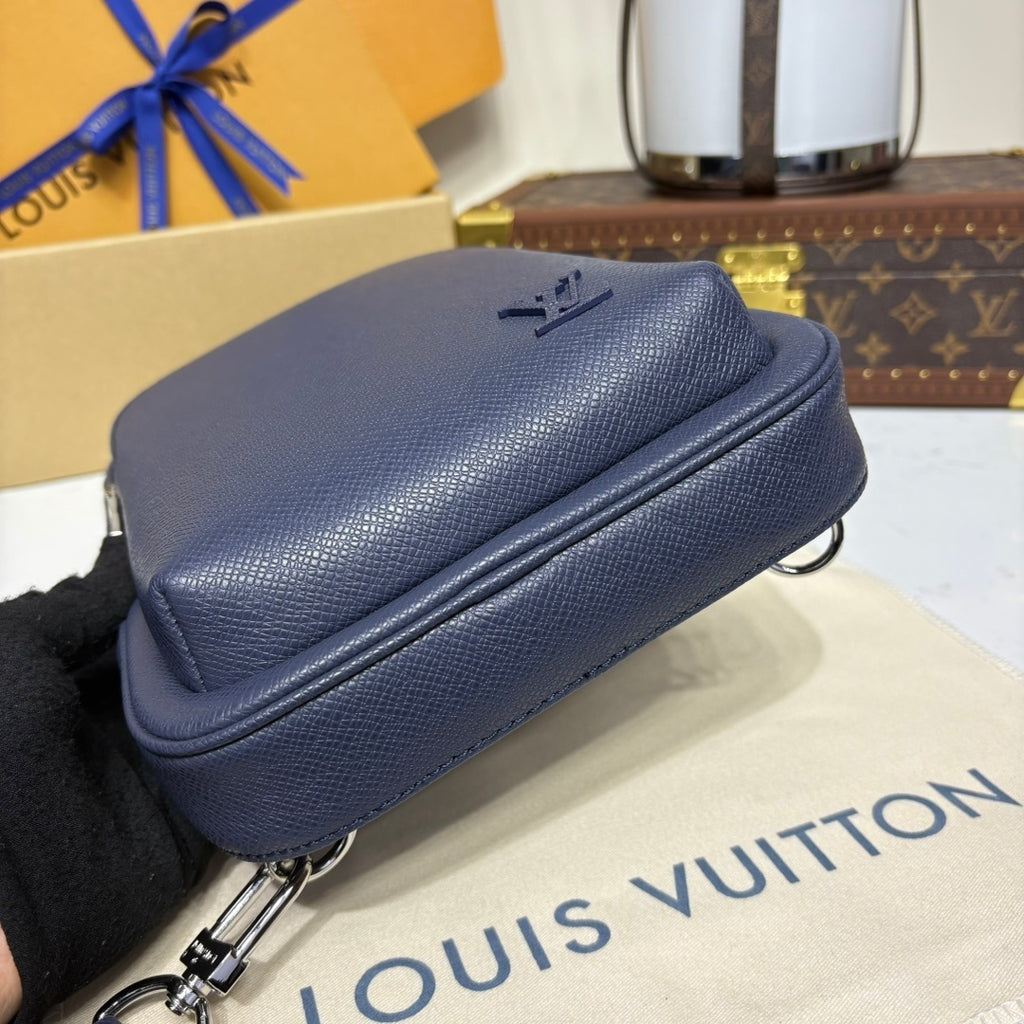 Louis Vuitton Avenue NM Sling Bag