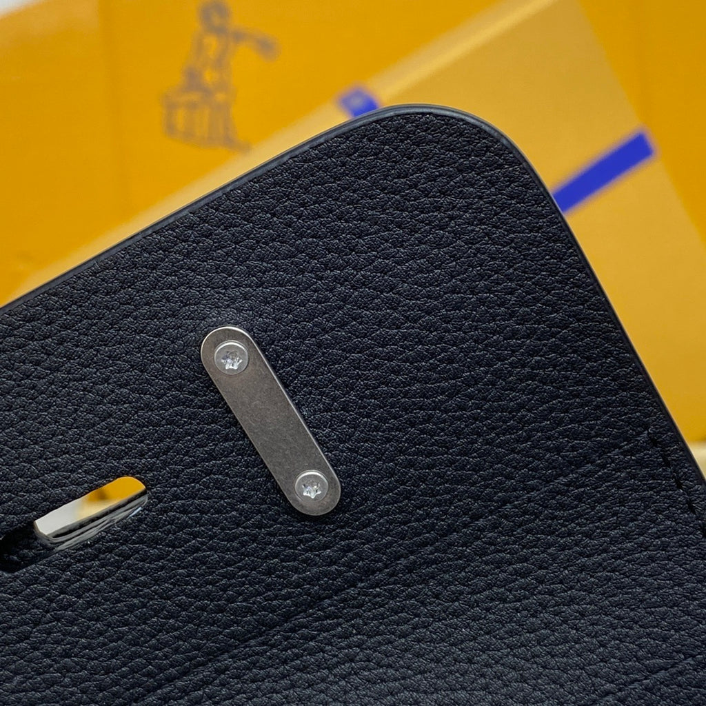 Louis Vuitton Pharrell Williams Steamer 15