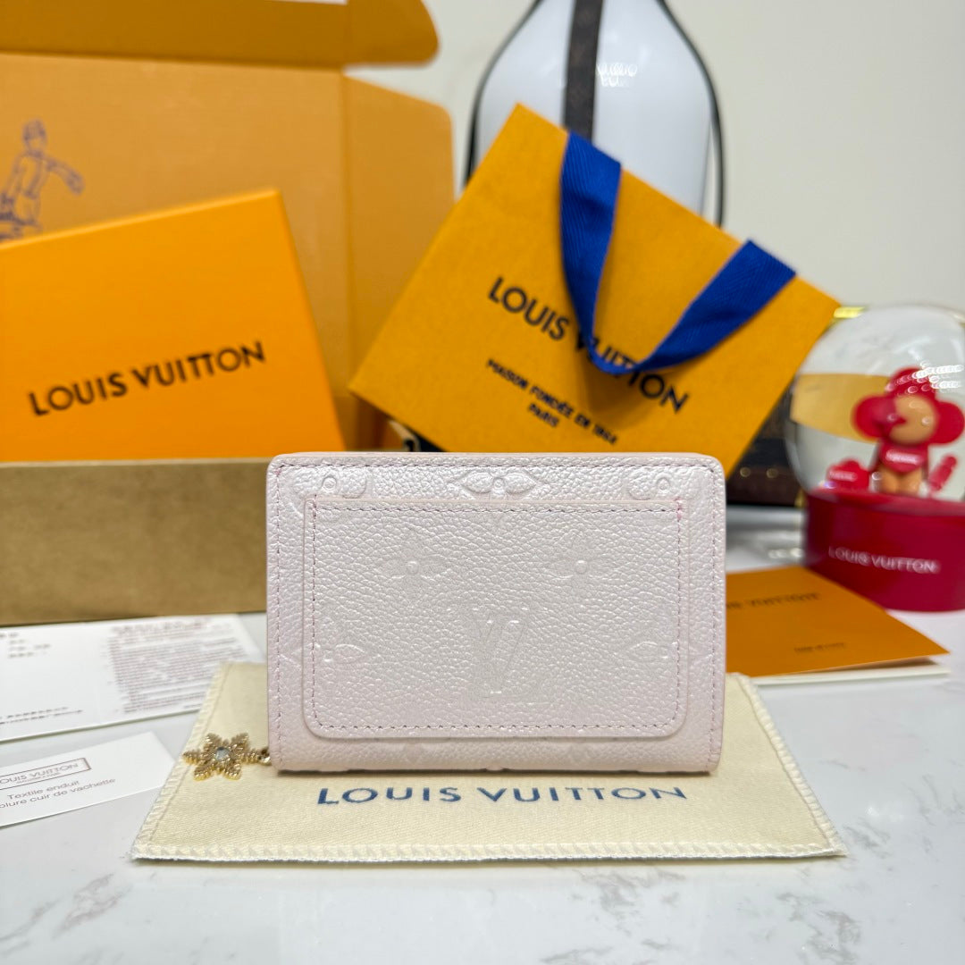 Louis Vuitton Cléa Wallet