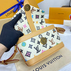 Louis Vuitton Cruiser Envelope Bag