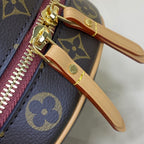 Louis Vuitton Boîte Chapeau Souple Handbag
