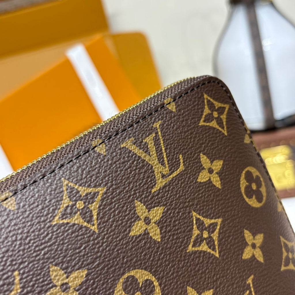 Louis Vuitton New Pouch