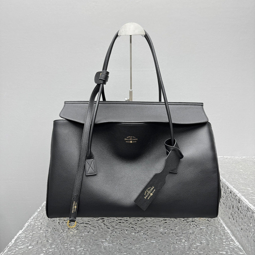 Balenciaga Carrie Carry All Handbag