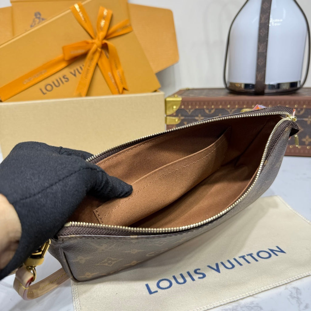 Louis Vuitton Monogram Shoulder Underarm Bag