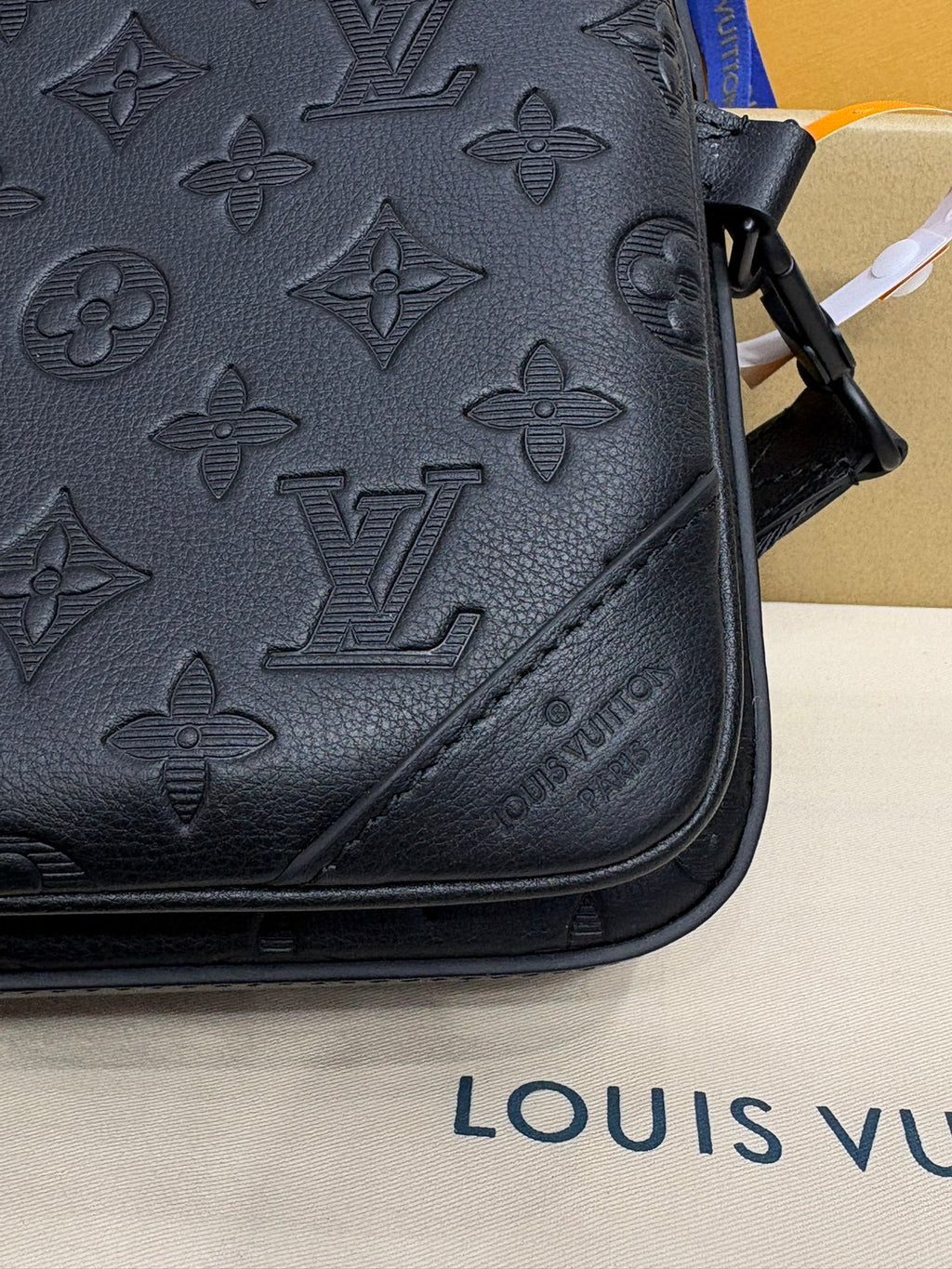 Louis Vuitton Trio Messenger Bag
