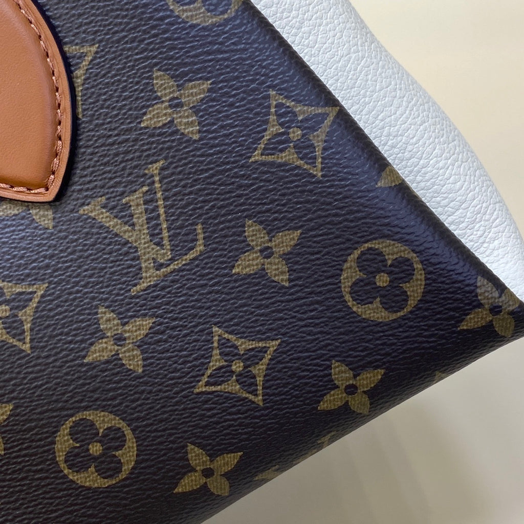 Louis Vuitton Opéra BB Handbag